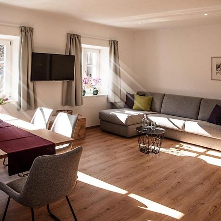 Puenlandhof Apartment Brunico Luaran gambar