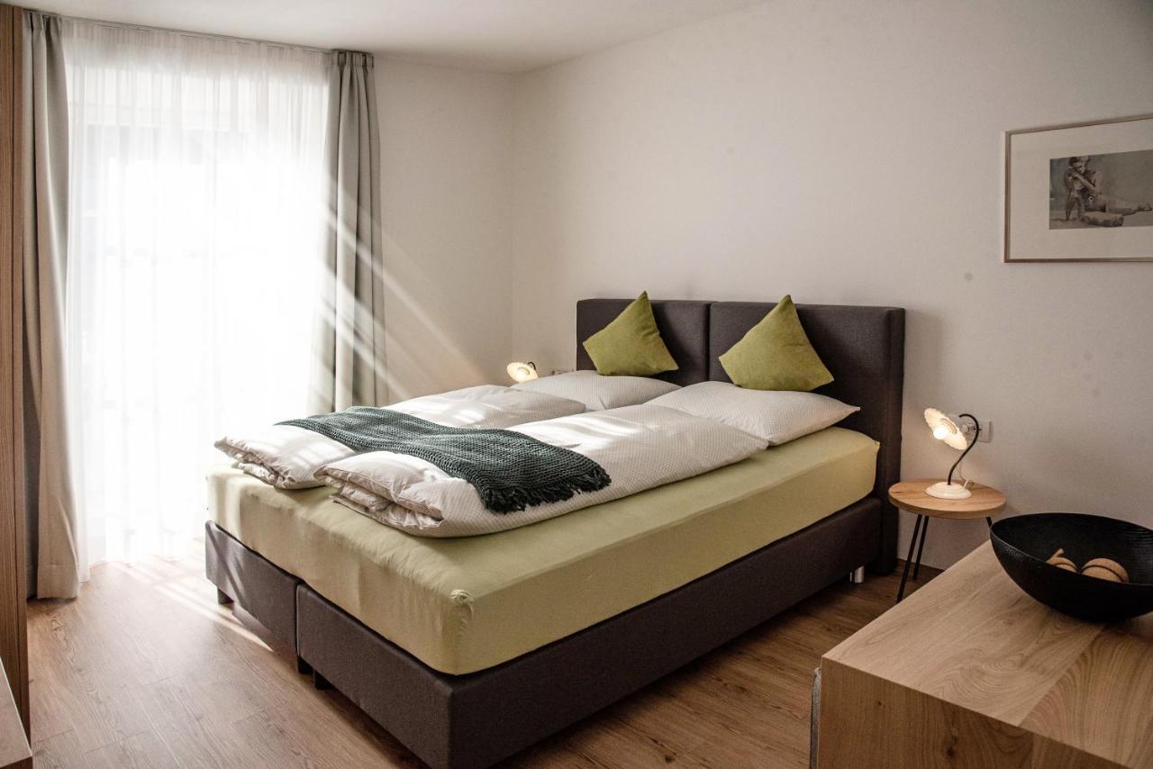 Puenlandhof Apartment Brunico Luaran gambar