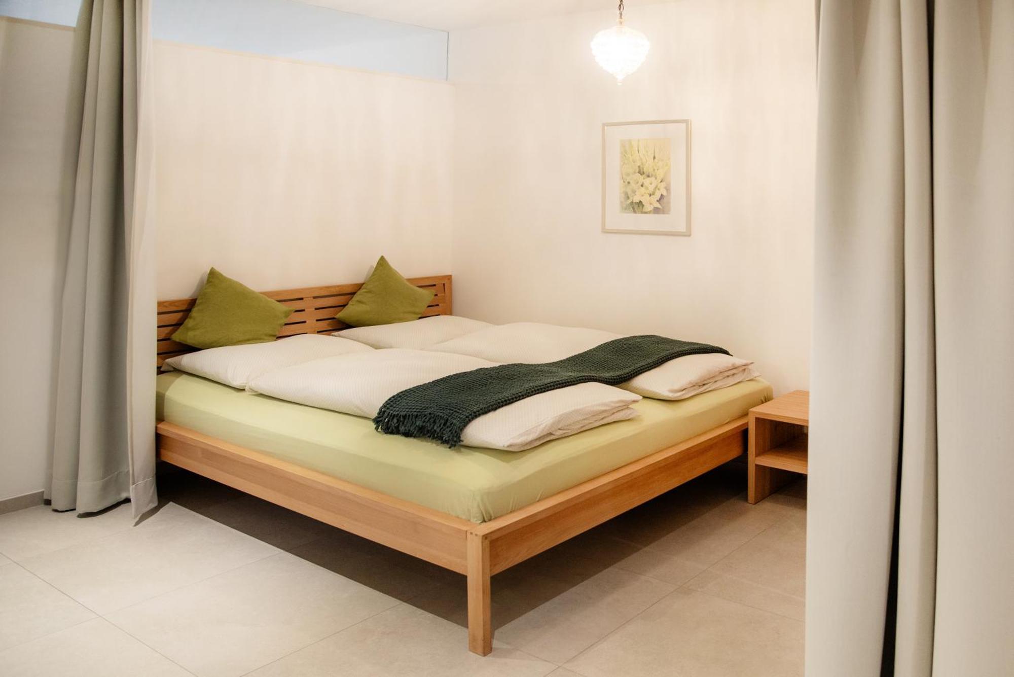 Puenlandhof Apartment Brunico Luaran gambar